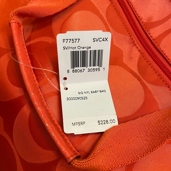 COACH Diaper Bag/Weekender - Picture 6 of 7